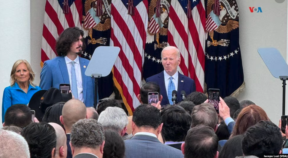 “Por eso somos tan fuertes»: Biden celebra el Cinco de Mayo destacando el aporte de los inmigrantes