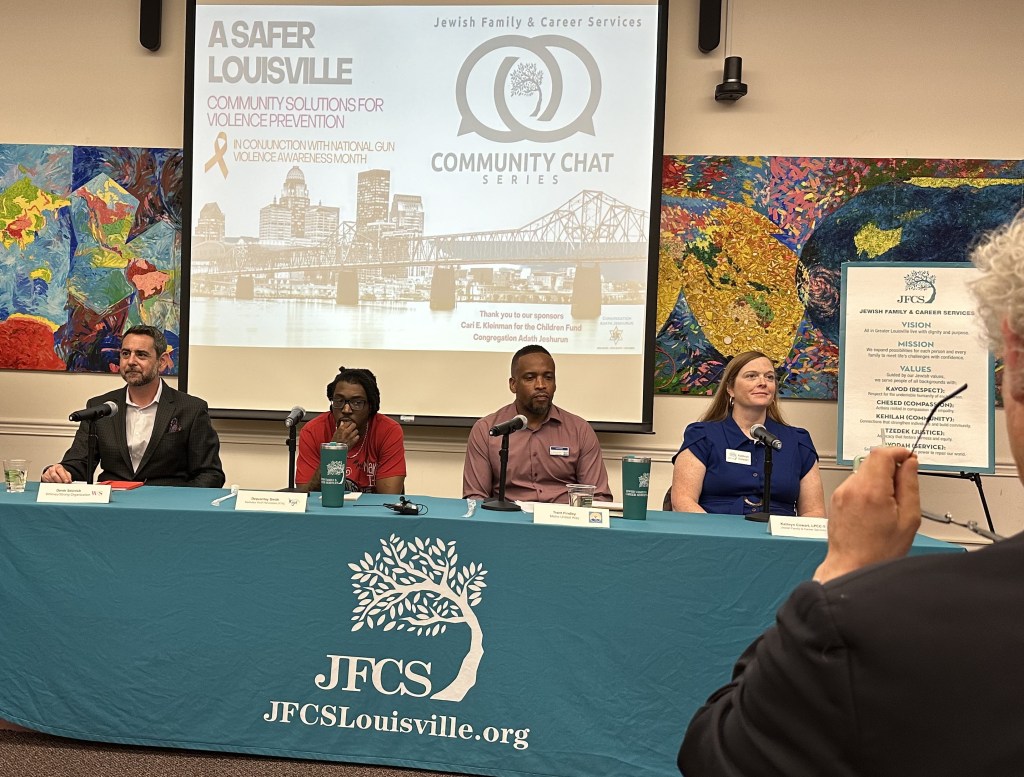Abordan violencia en Louisville: acceso a la educación, fuentes de trabajo y entretenimiento sano. Los&nbsp;detonantes