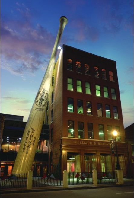 Familia del artista que pintó el Bat del Museo Slugger, dona fotografías de lo que conllevó este&nbsp;proceso.