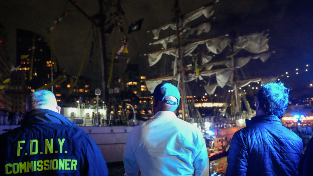 Regresan a México 172 cadetes del choque buque escuela ‘Cuauhtémoc’ contra puente de&nbsp;Brooklyn